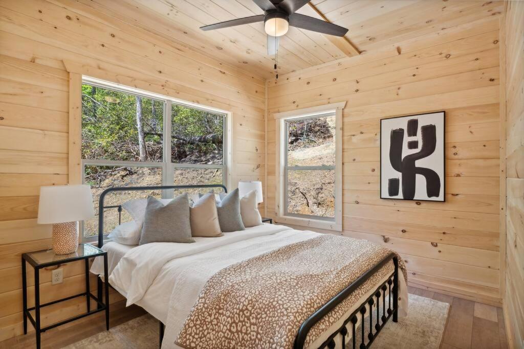 Baby Bear Den Villa Гетлинбург Екстериор снимка