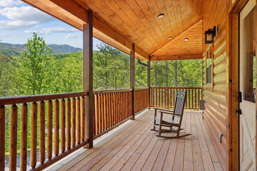 Baby Bear Den Villa Гетлинбург Екстериор снимка